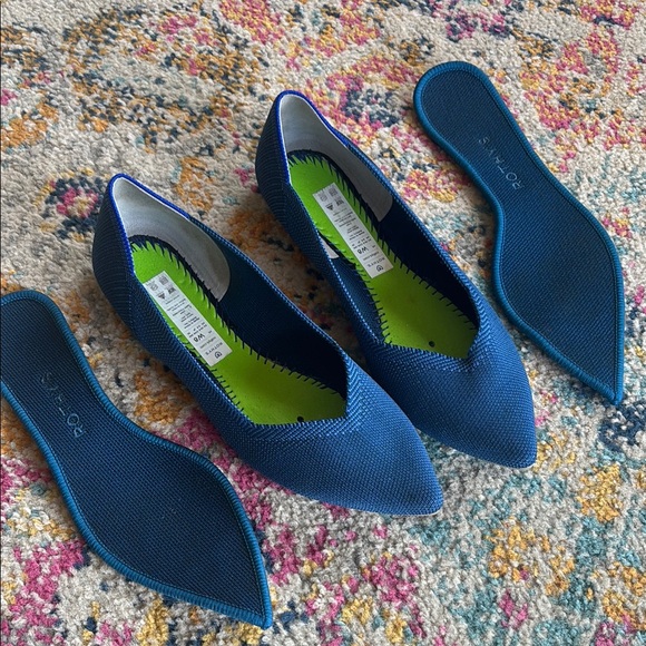 Rothy's Blue Pointed Flats size 8 - Picture 2 of 9